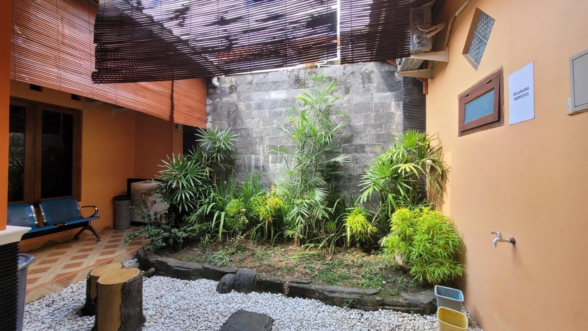 Oyo Flagship 90768 Endrayanti Syariah 2* Yogyakarta
