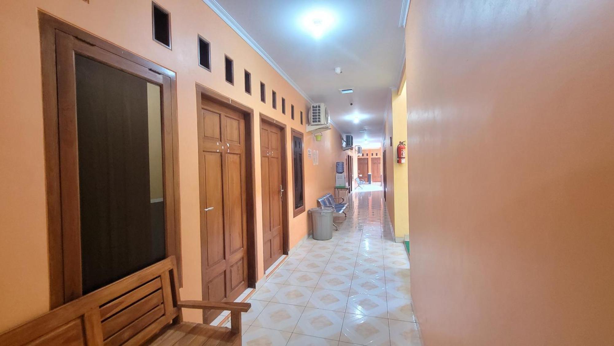 Hotel Oyo Flagship 90768 Endrayanti Syariah Yogyakarta