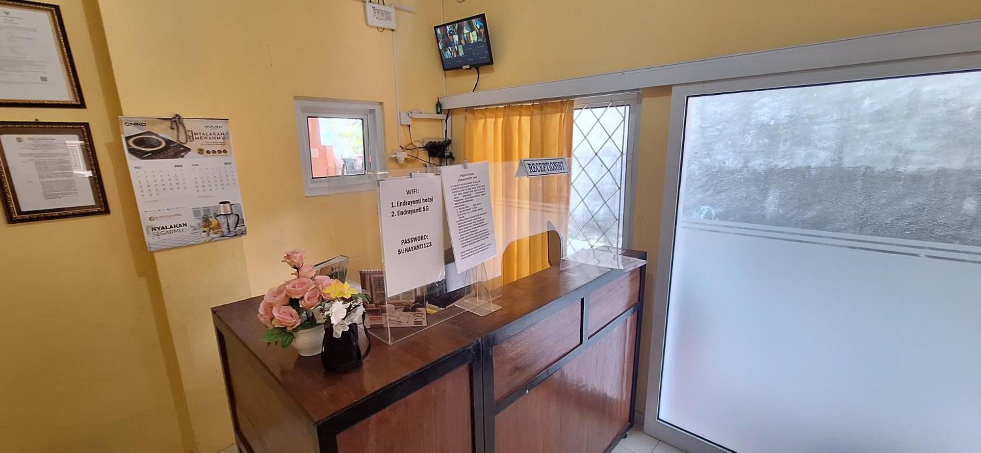 Hotel Oyo Flagship 90768 Endrayanti Syariah 2*