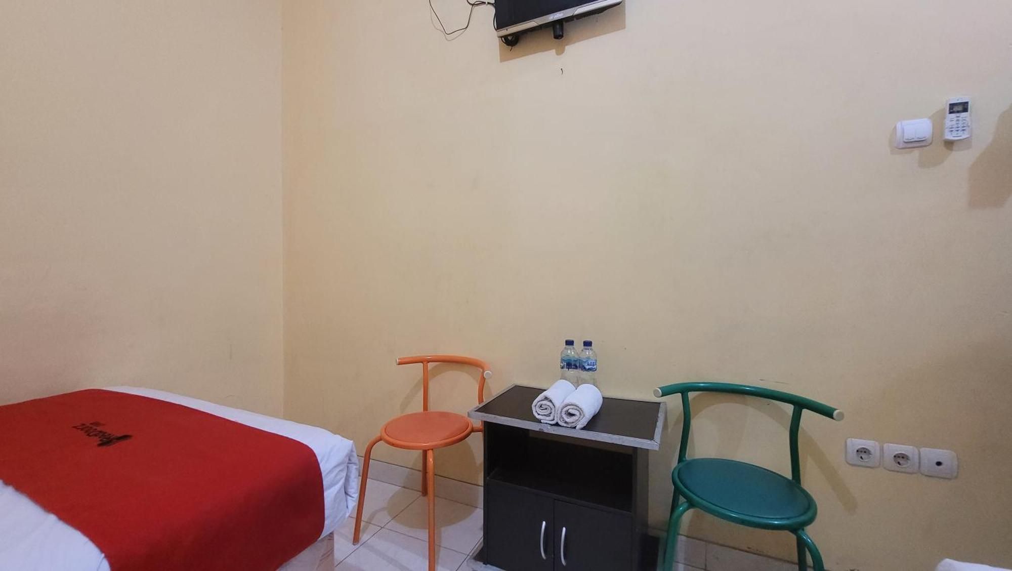 Hotel Oyo Flagship 90768 Endrayanti Syariah