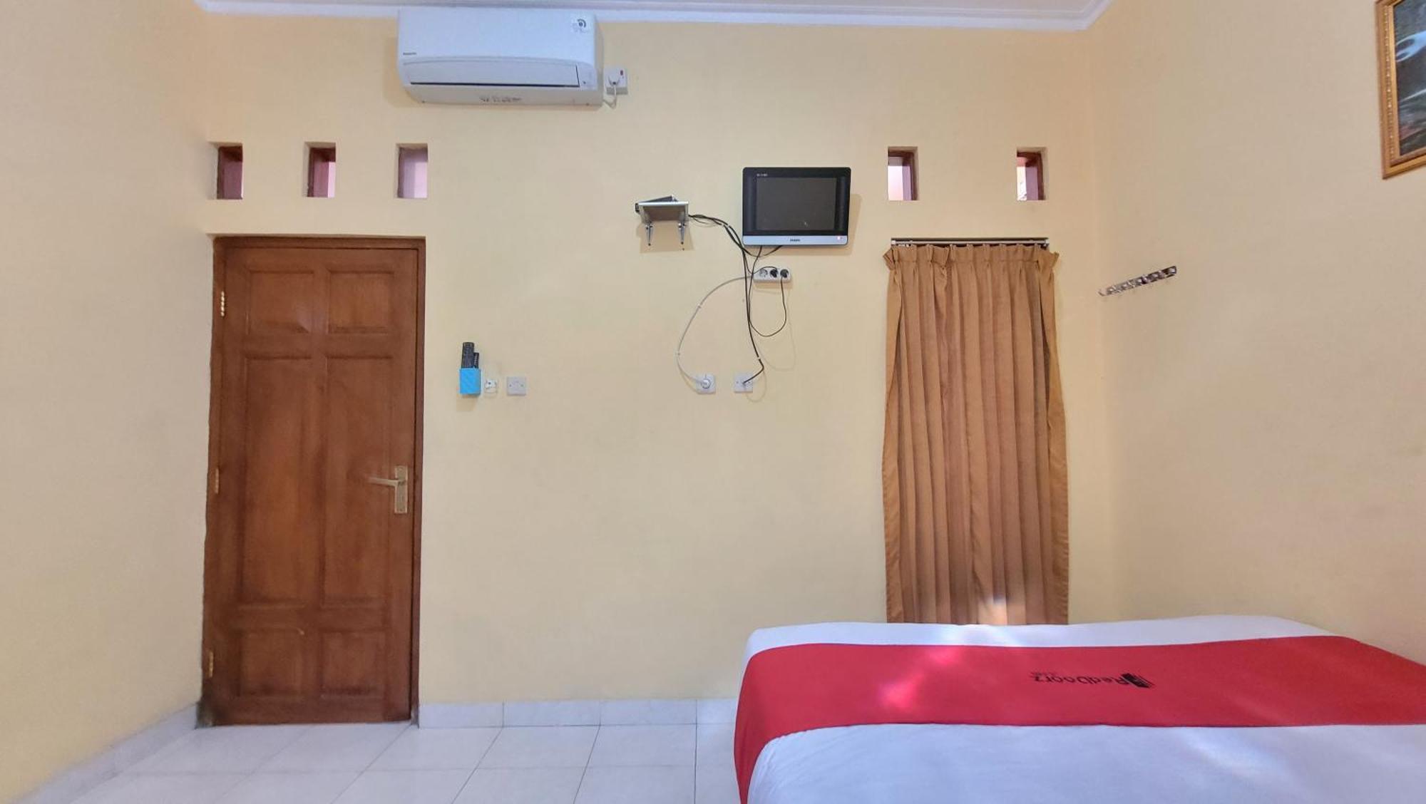 Oyo Flagship 90768 Endrayanti Syariah