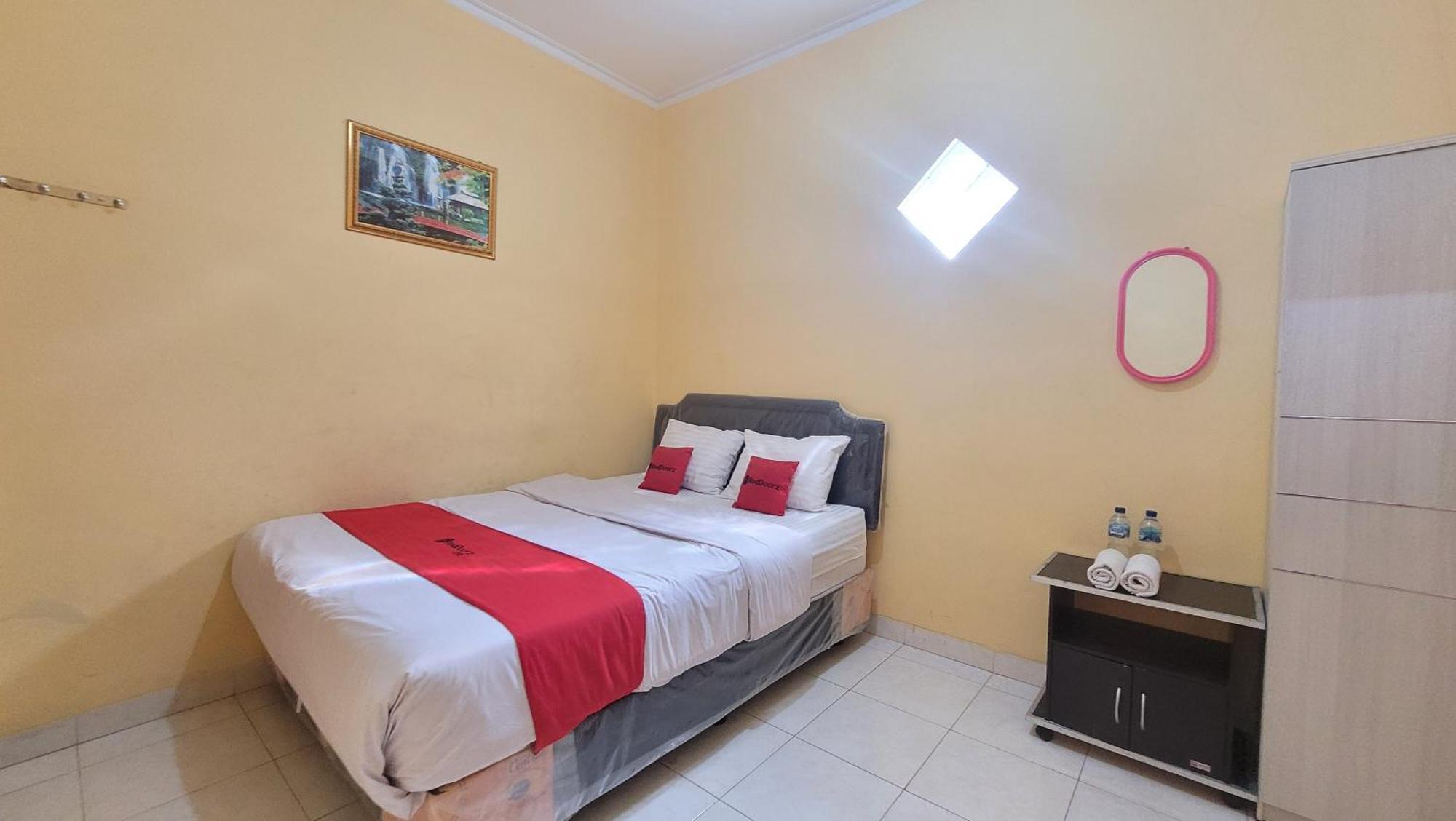 Hotel Oyo Flagship 90768 Endrayanti Syariah Yogyakarta